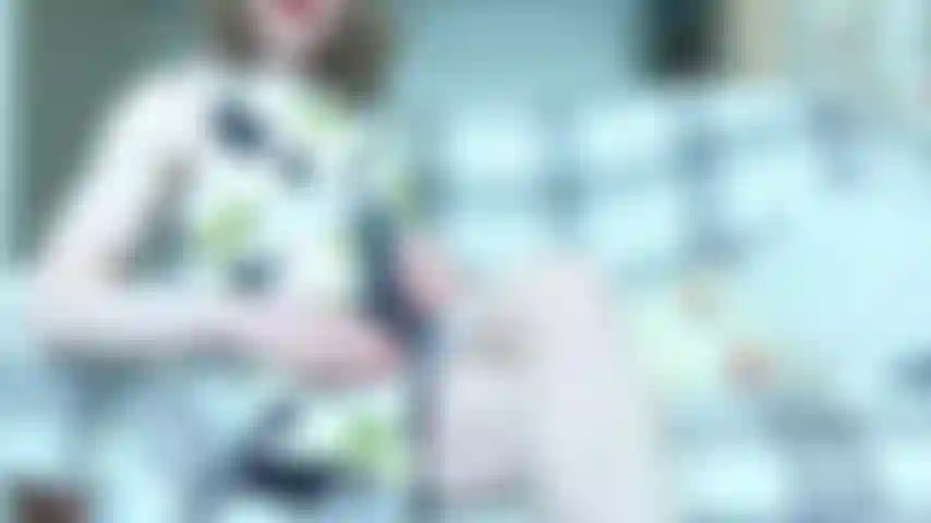 La señora ruth, así que charla con el vestido joi daisy, la señorita ruth tiene una charla sobre lo que te haría con su correa puesta. Escucha mi acento británico mientras acaricias tu cuenta regresiva guiada.