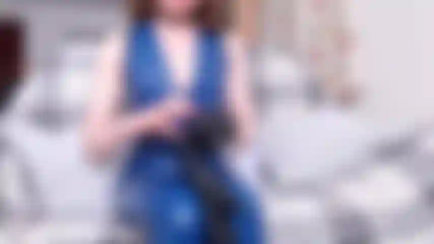 Guantes de látex nightshade hjjoi, calzas de látex azules y chaleco ajustado de látex. Me puse mis guantes de látex para tus muñecas (consolador) joi. Escucha mi acento británico y los ruidos de los guantes de látex mientras te hablo de tus caricias hasta tu cuenta atrás.