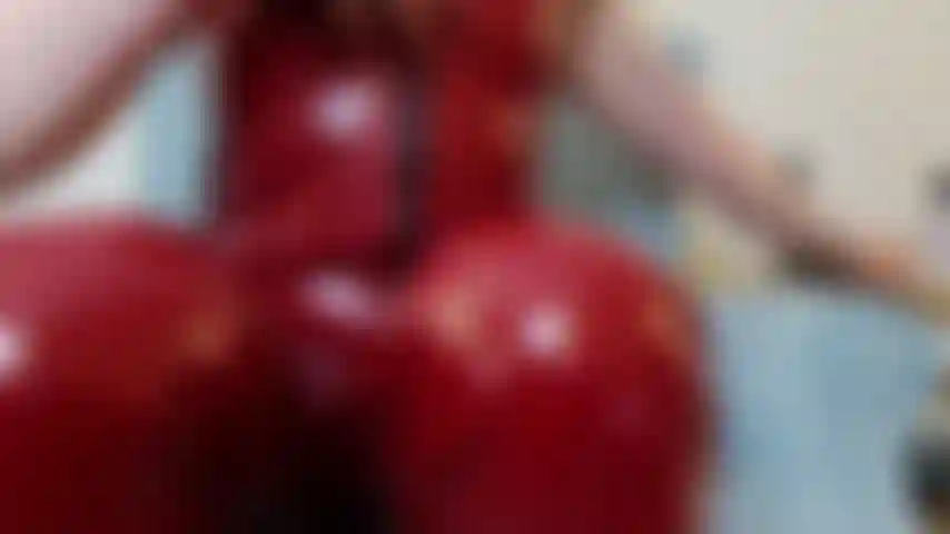 Agárrate bien apretado catsuit de pvc rojo digitación coño hasta el orgasmo cámara de alta definición.