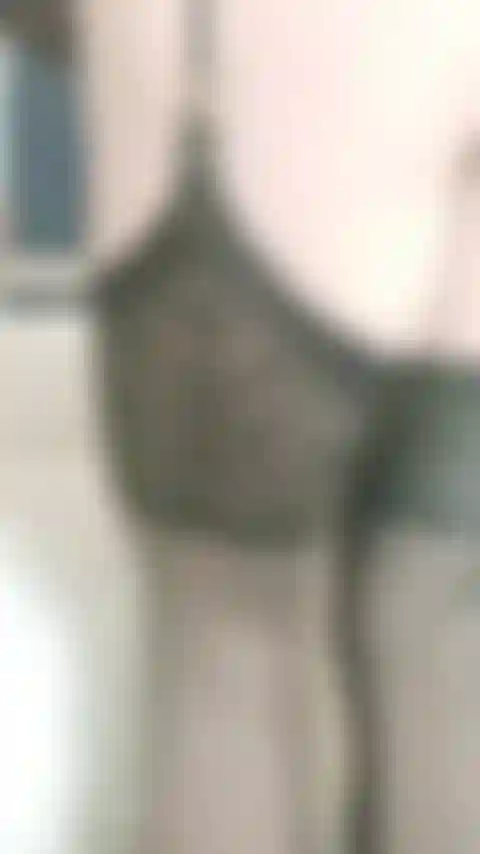 Mírame usar un consolador en mis posiciones favoritas: inclinada, perrito, pt, montando.