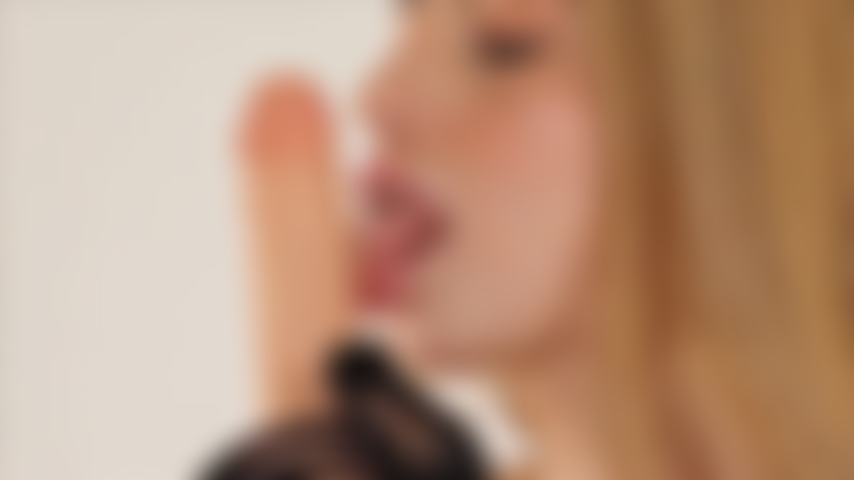 Mamada y striptease.