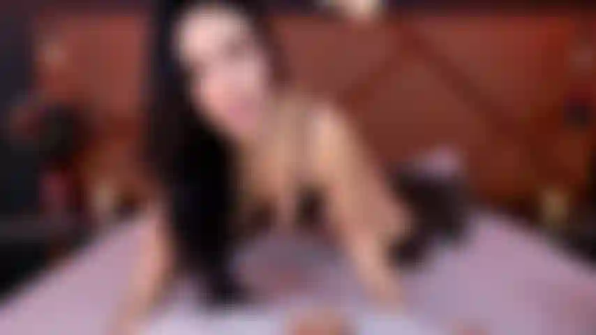 Las mamadas de esta latina son de otro mundo.