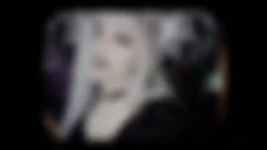 ¡Hola mis queridos fantasmas!