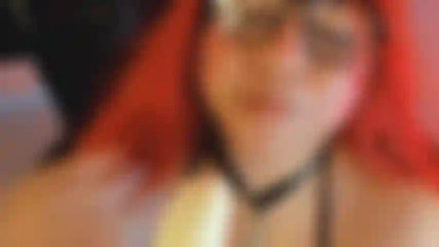 Gatita pelirroja, mamada sexy.