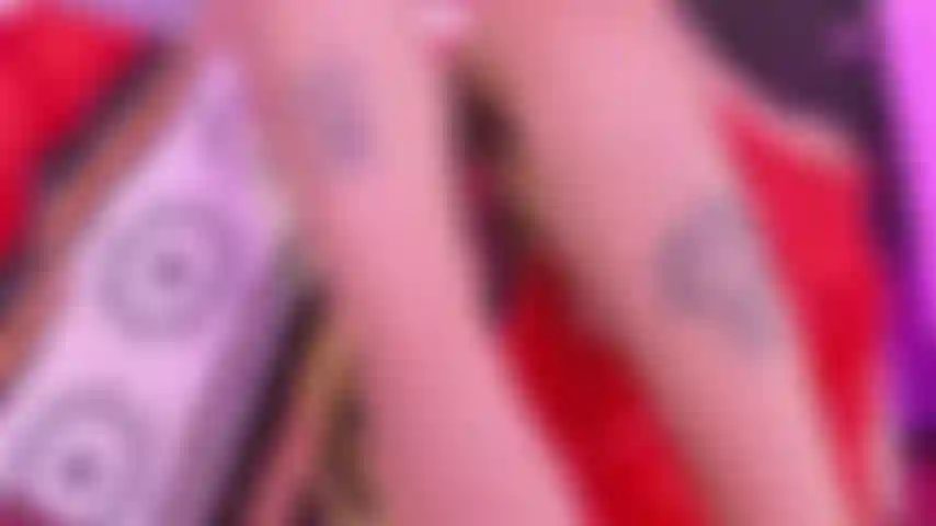 Sexy pies grandes sucios + aceite.