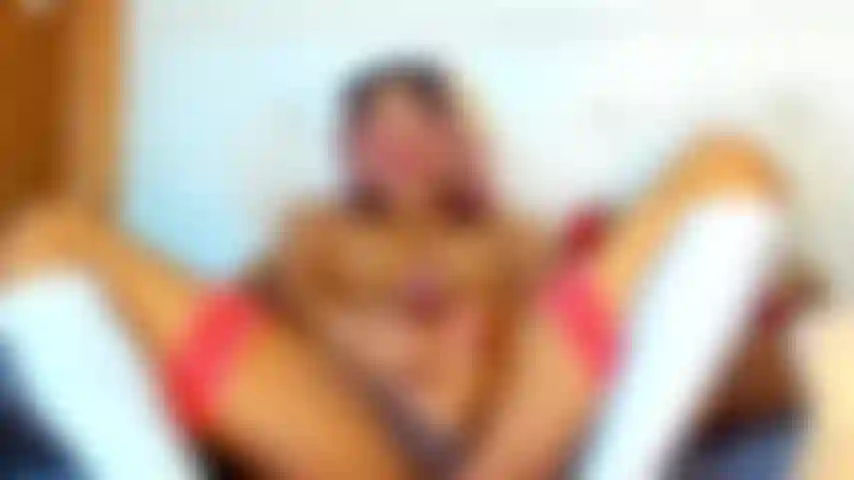 Me masturbo el pene.