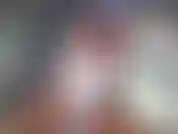 Entrenamiento desnudo travieso, bombeando mis brazos y músculos de la espalda. Prensas de pecho en banco inclinado con las piernas bien abiertas para ti! Muchos primeros planos sexys de flexión de pectorales.