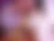 Mira mis tetas de 1100 cc explotando fuera de mi micro bikini flexionando mi pecho, inflando con flexiones... Mientras bombeo mis músculos necesitas bombear tu pene para mí y darme esa carga en todo mi ¡músculos!