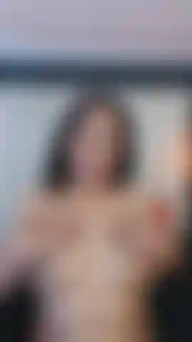 Disfruta de mis grandes tetas.