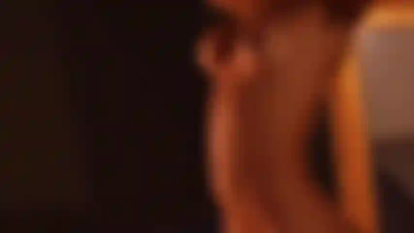 Tu linda niña y sus tetas.