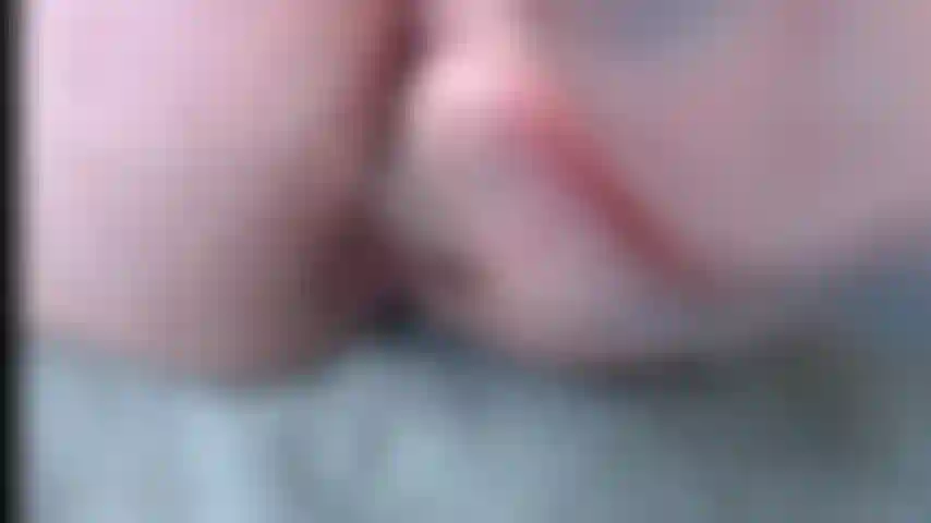 Mvf_022321_17_sam le folla el culo con un consolador de cristal.