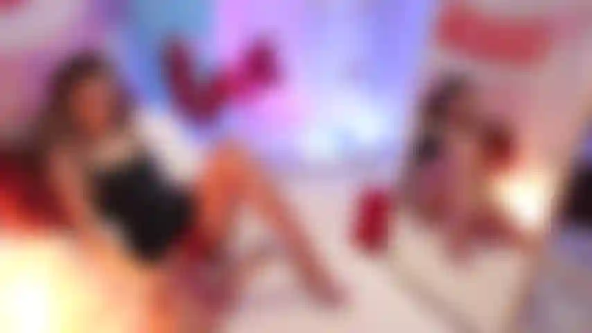 Me masturbo en pantimedias de rejilla rojas. De cerca. Video full hd.