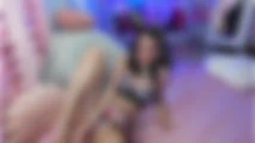 Vídeo de año nuevo muy especial con dp! Mi coño necesita correrse tanto! Me corro con un juguete vibratorio pero luego no puedo esperar para meter un consolador en mis dos estrechos agujeros. Ahegao garganta profunda, mucha charla sucia y todo lo que te guste.