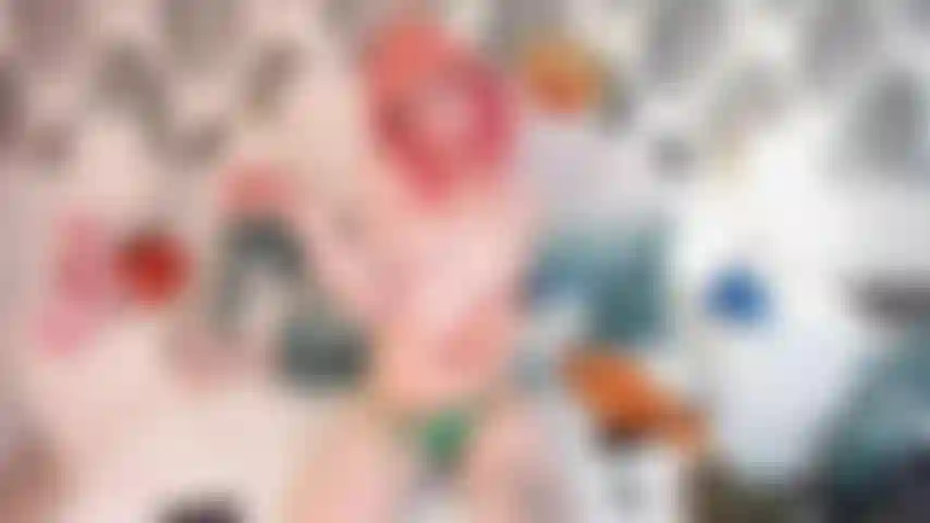 Disfruta de tu lindo gatito travieso.