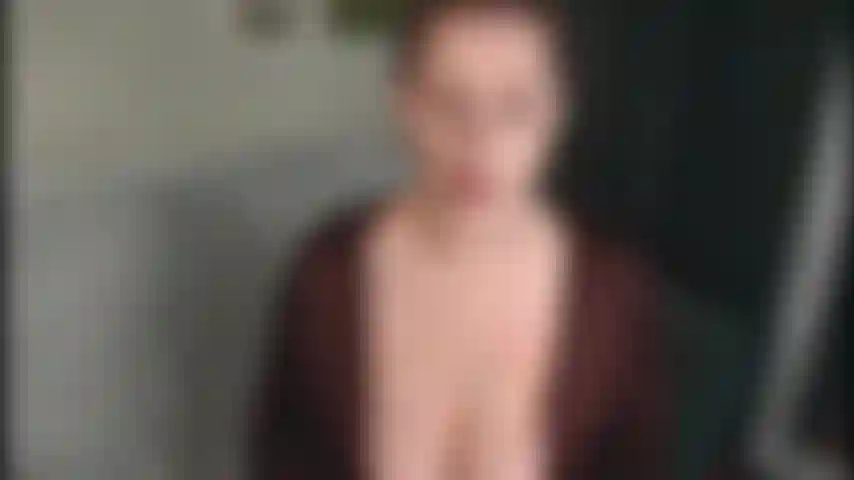 Femdom - secretaria sexy gana un ascenso.