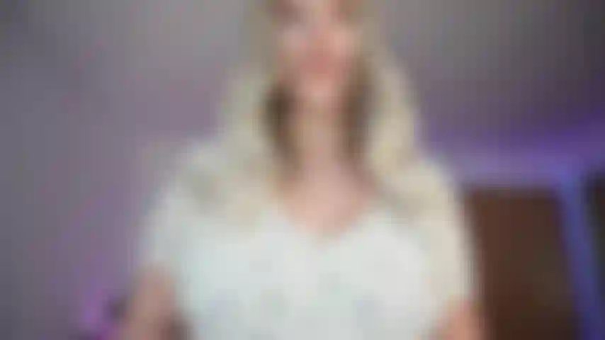 Fetiche de senos: tu adicción a las tetas de milf.