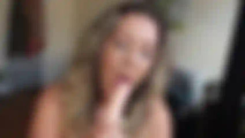 Clip corto - dildo bj teaser.