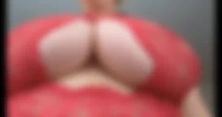 Mesmerize joi: una empleada de enormes tetas rebota sus fascinantes tetas en tu cara, dominándote y exigiendo un aumento.