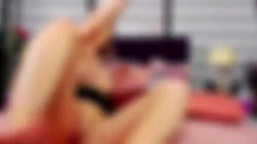 Disfruta de mi culo desagradable, ¡haz twerk en tu polla! Preciosa.