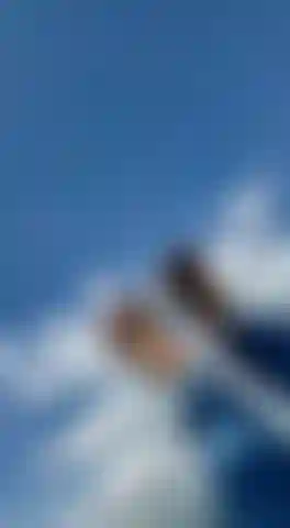 video_pies_en_el_cielo