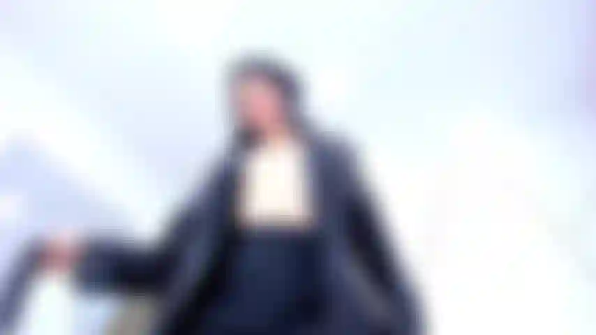 Striptease sexy de latina termina en follada.