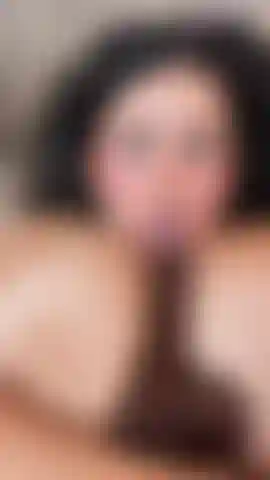 Mira dónde terminan tus ojos y comienza tu vicio.