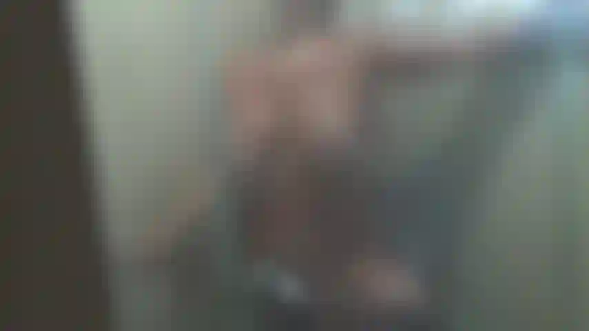 Agarra tu polla! Vídeo del concurso de abril, atrápame en la ducha. Gracias por su apoyo.