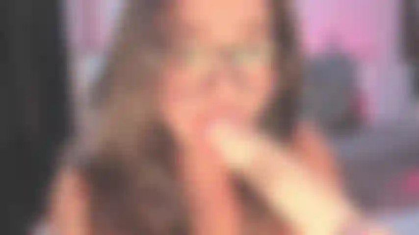 Garganta profunda cachonda.