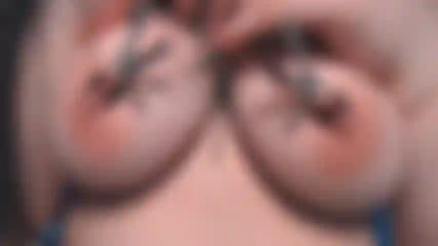 Ata las tetas-pinzas-pezones-nalgadas.