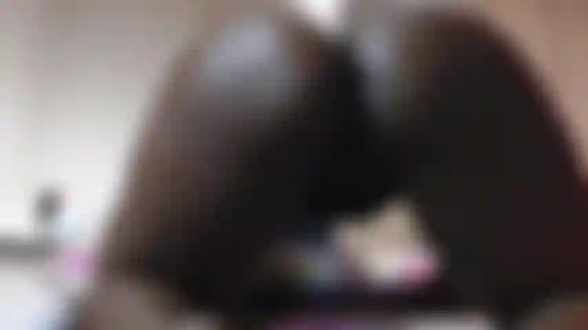 Botín, culo, sacudir el botín, abrir el culo.