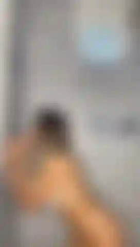 Chupandote en la ducha.