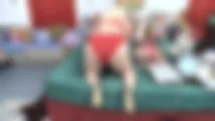 Bragas,_juguetes_en_el_coño,_charla_guarra,_tetas.