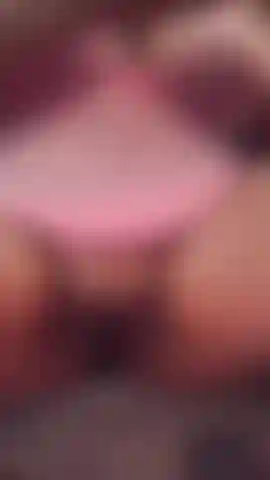 I was wet and horny needed to cum,watch me squirt