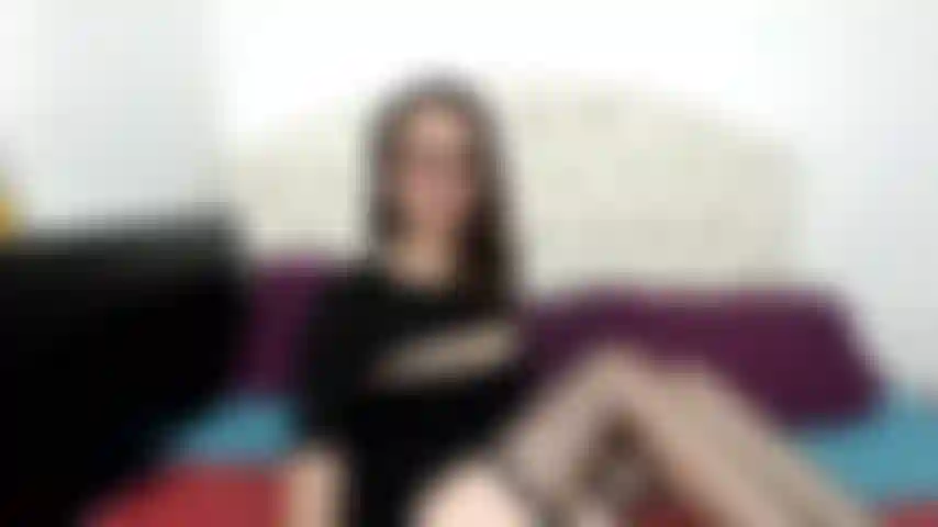 Tacones y piernas extendidas.