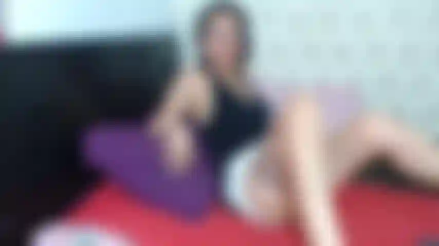 Delgadita de coñito rosa.