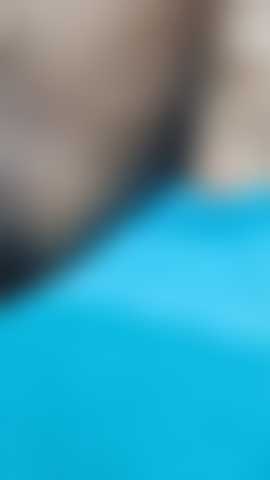 Gota de leche y dedeo de coño.