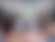 Cuando he tenido demasiados programas frustrantes seguidos y me he puesto la bola azul, pongo mi cámara en pausa y tengo un orgasmo perezoso acostada sobre mi vibrador favorito.