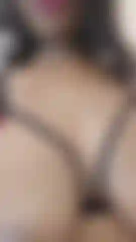 look how my big tits bounce