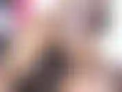 Quería follar la polla de jonathan durante tanto tiempo, ¡ahora tengo la oportunidad y estoy muy emocionada! Tiene una polla enorme, gruesa y gorda que estirará mi trasero hasta el límite. Apuesto a que casi me provoca un pequeño prolapso.