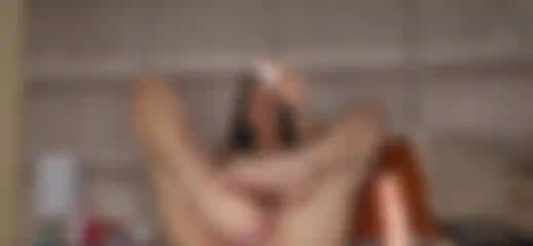 play with my feet... I would love for you to suck them