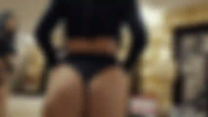 Traviesa y cariñosa son algunas palabras que uso para describirme.