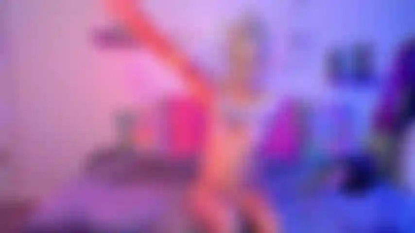 Masturbacion en guante de cocina.