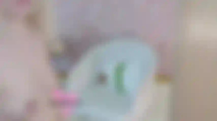 Anal Fingering - Sophia Sinclaire sticks a finger in - HD MP4