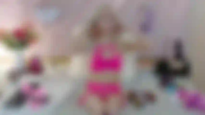 Follando en tacones - sophia sinclaire se siente sexy usando solo zapatos abiertos - 4k mp4.