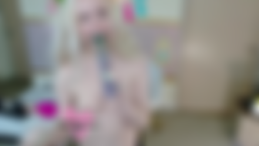 Cara bizca de mierda - sophia sinclaire babea y se atraganta con tu polla dura - 4k mp4.