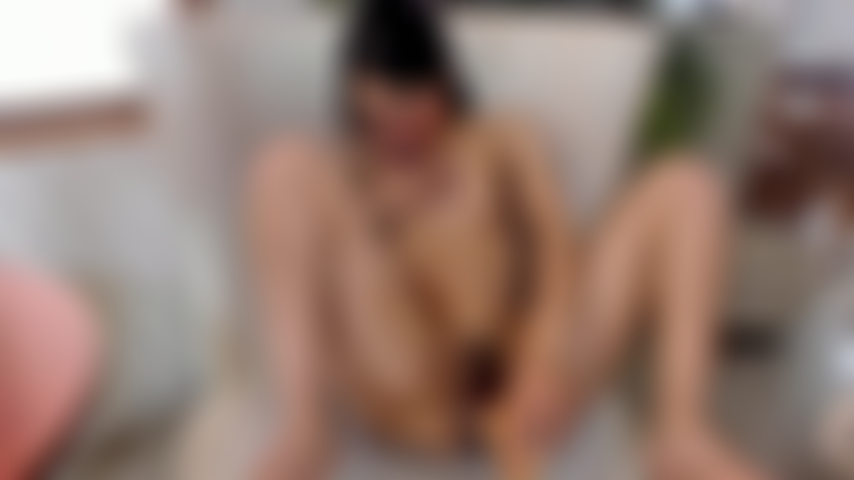 Latina caliente follar su coo profundo.