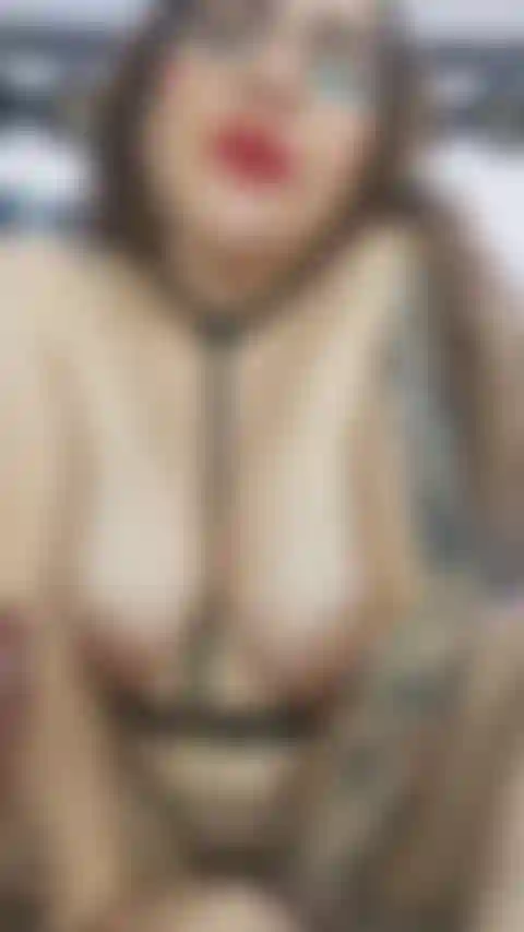 Consolador de masturbación y squirt grande.