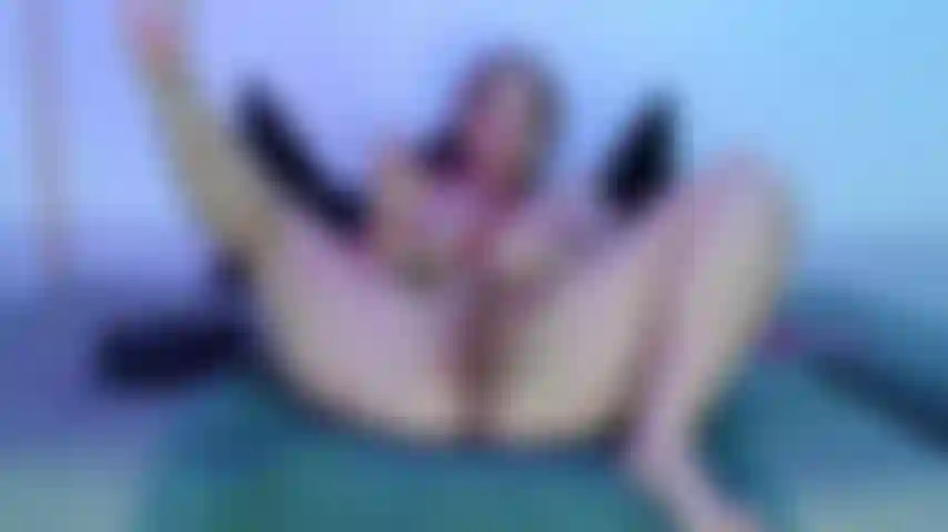 Sophie eyacula 3 veces, gran squirt.