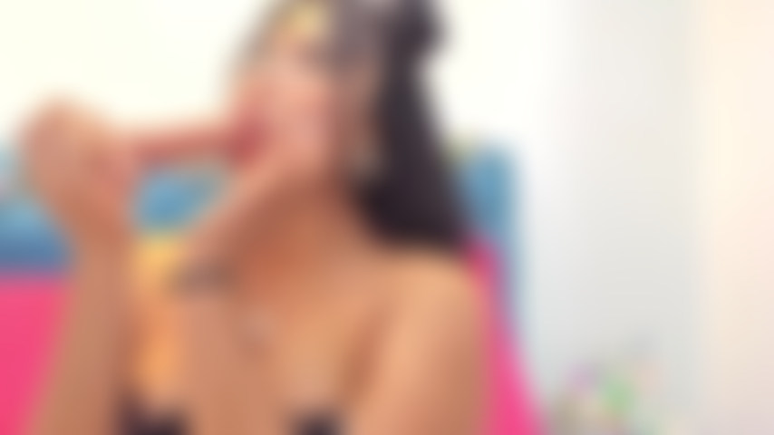 Soy nueva y quiero que me enseñes a jugar.