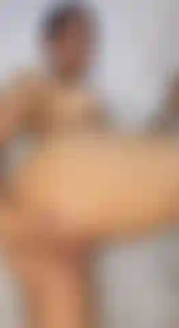 Me pongo traviesa en la ducha.